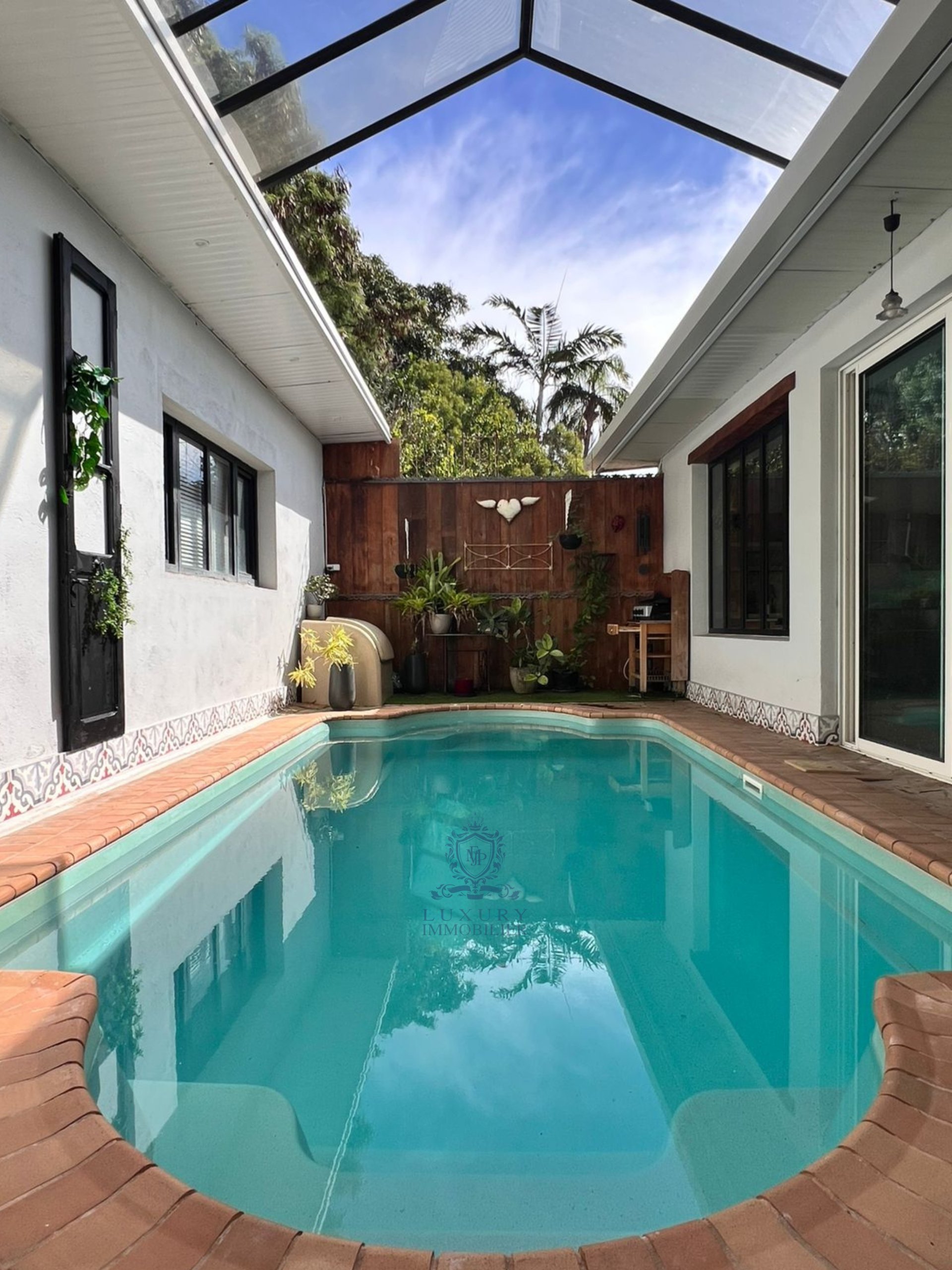 VILLA F4 + PISCINE AVEC VERRIERE – VALLÉE DES COLONS