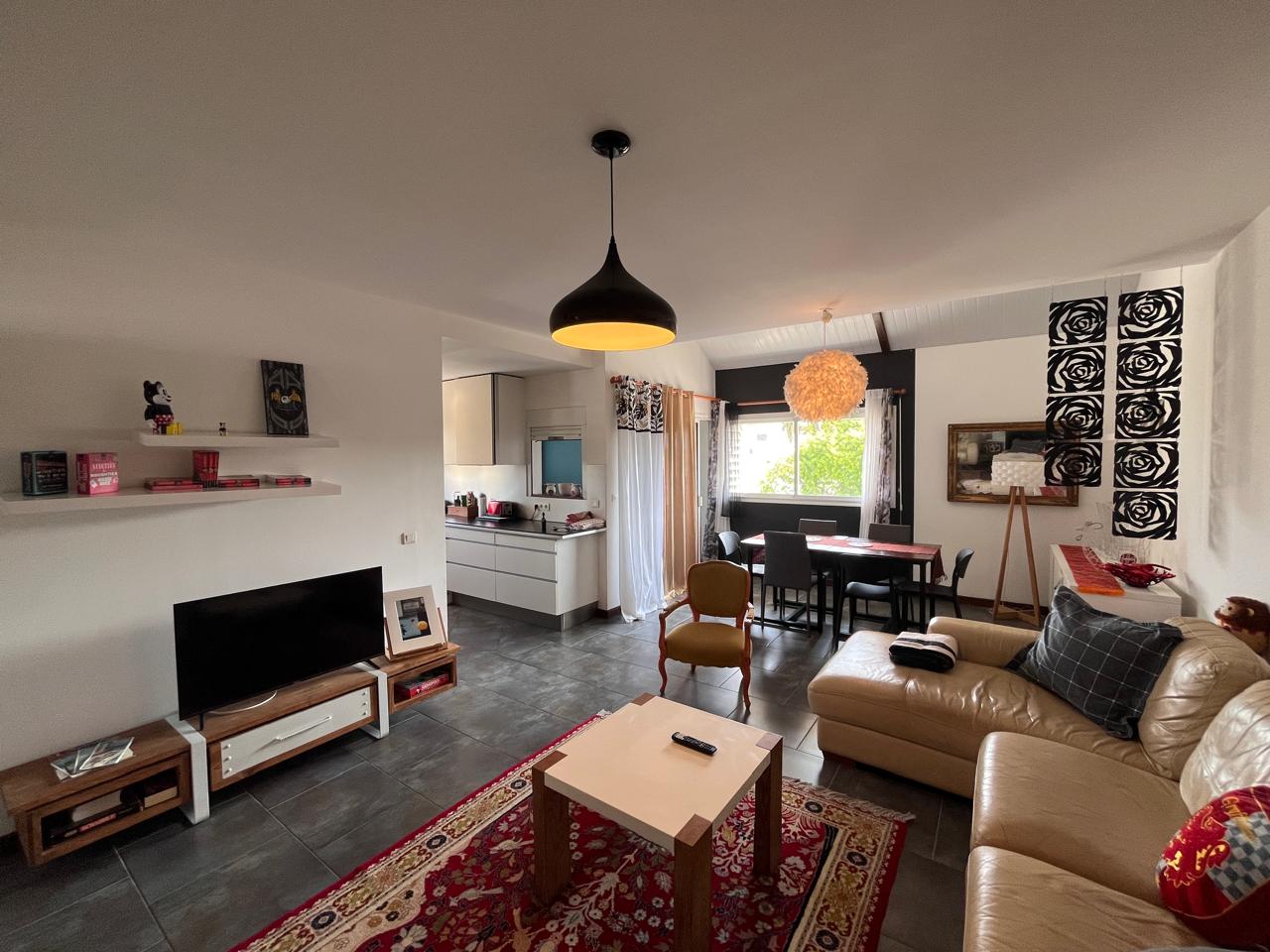 APPARTEMENT F4 – MOTOR POOL