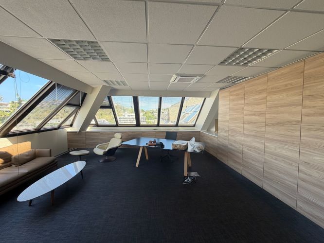 Bureau — Port Plaisance